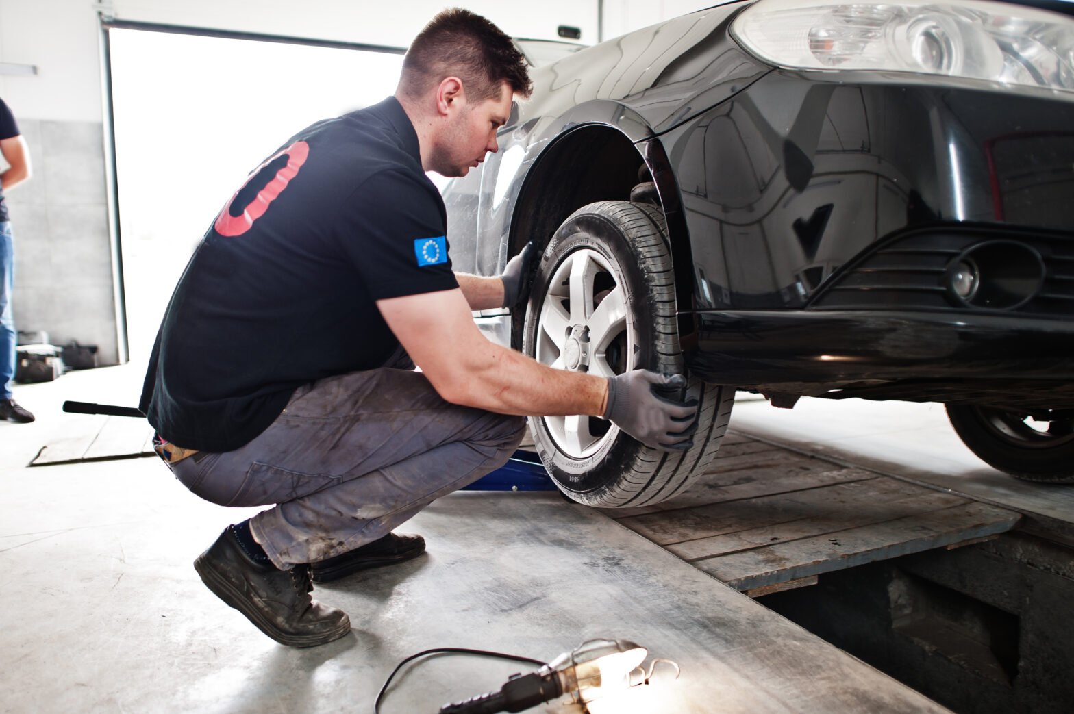 How do I know if my tires are in alignment?