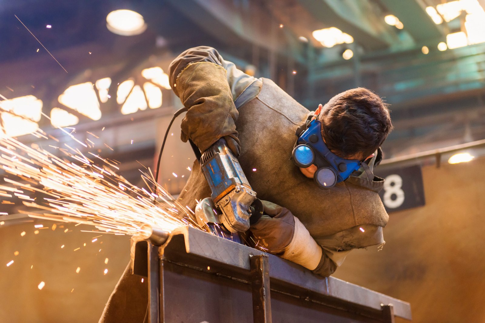 What are the differences between cheap welding machines vs welding machines designed for welding professionals?