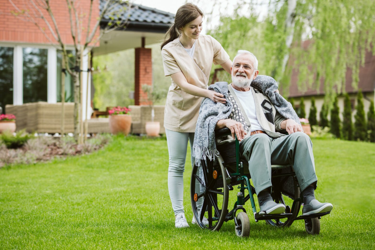 How to Choose a Home Care Agency for Your Loved One?