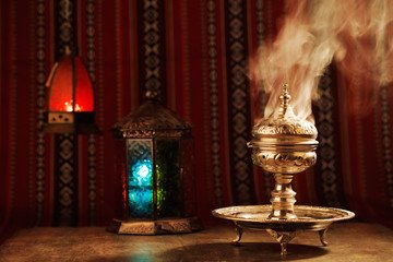 Bakhoor vs. Incense: Unraveling the Differences