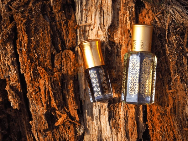 Why Should You Switch from Synthetic Perfumes to Natural Attar?