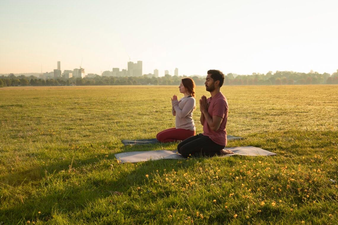 How Can a Couples Yoga Retreat Strengthen Your Relationship?